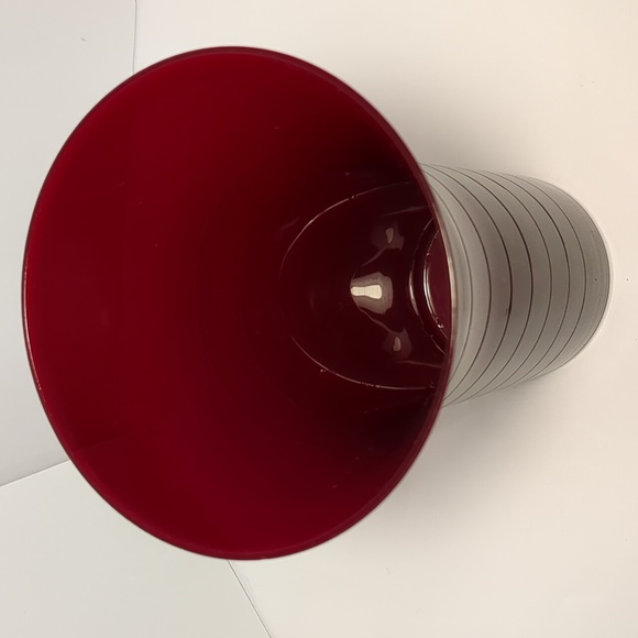 Tall ruby red glass vase with  etched horizontal stripes. - Picture 2 of 4